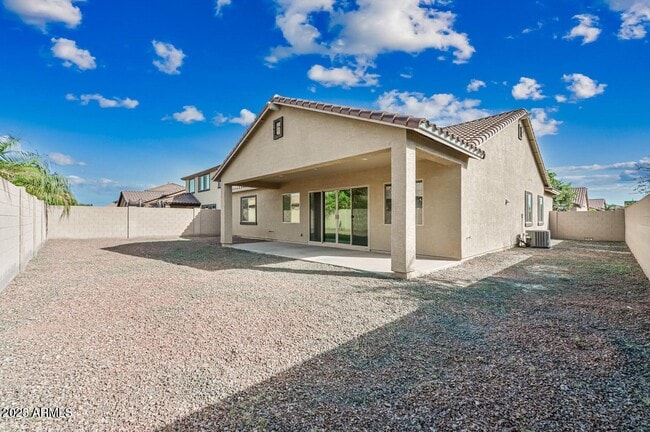 Building Photo - 19250 E Carriage Way