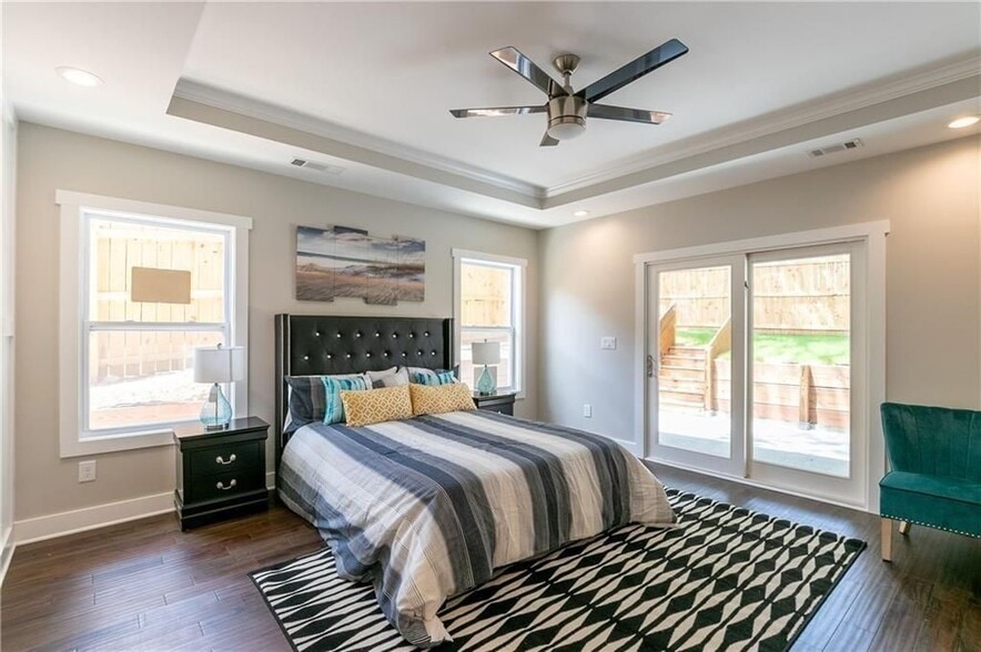 Building Photo - 202 Haygood Ave SE