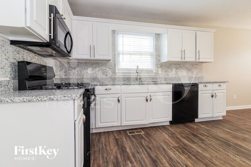 Building Photo - 67 Saddle Brooke Dr