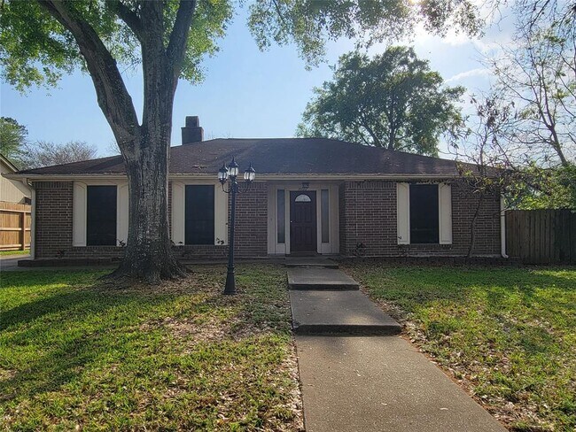 Primary Photo - 16022 Blackhawk Blvd