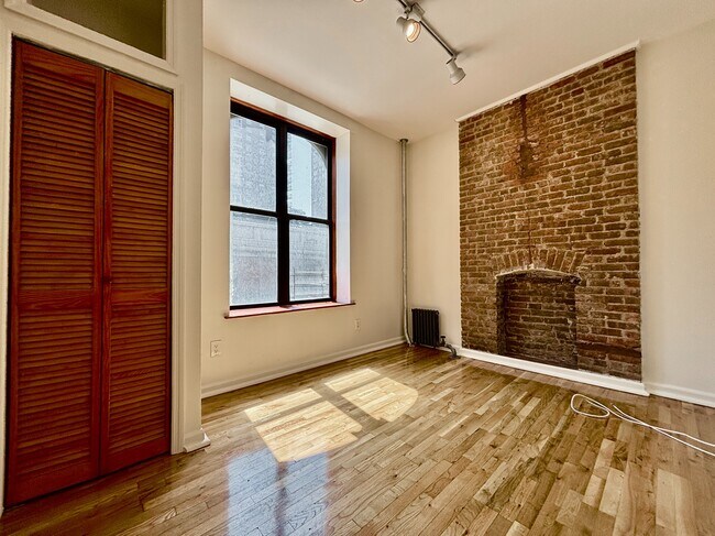 Floorplan - 3135 Broadway