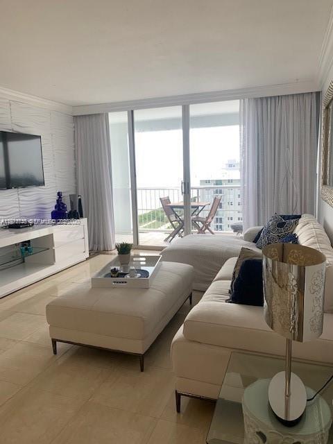 Building Photo - 9341 Collins Ave