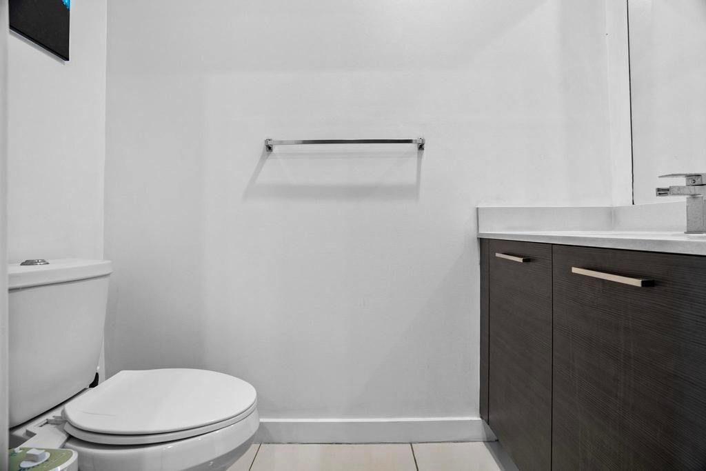 Building Photo - 3429 NW 13th St