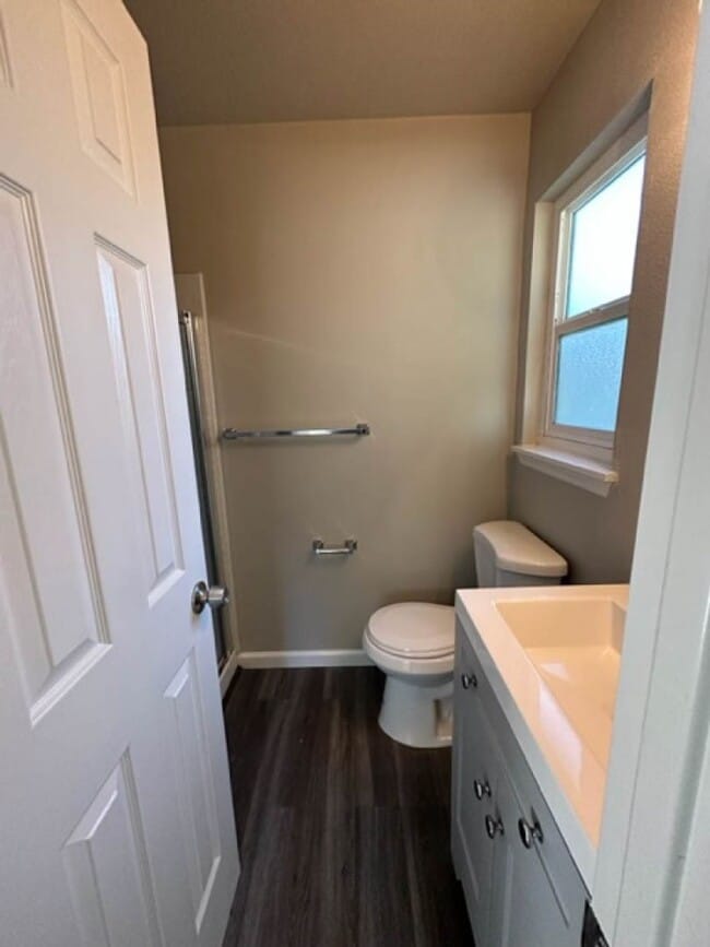 Building Photo - Desirable 3 bedroom 2 bath home