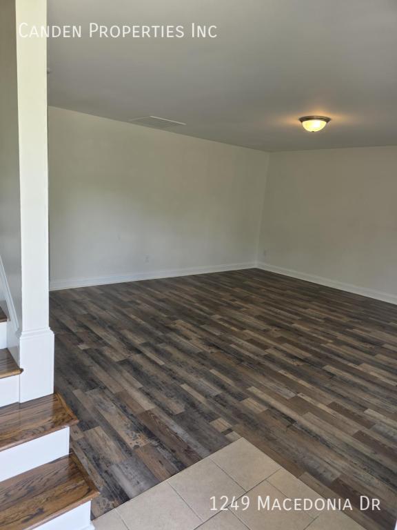Building Photo - 1249 Macedonia Dr