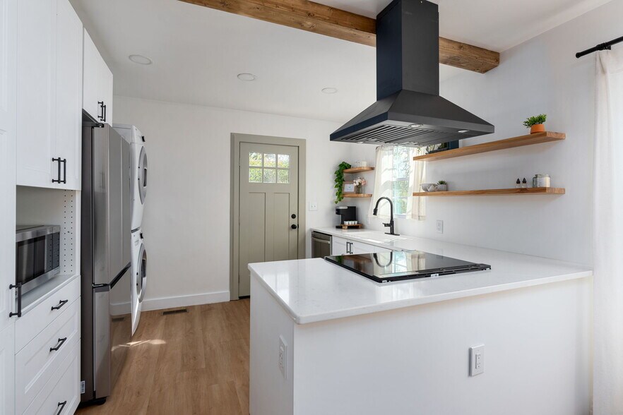 Building Photo - 705 Ivey Cir