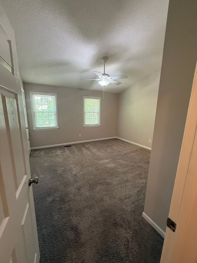 Building Photo - 3346 Oak Trees Ct