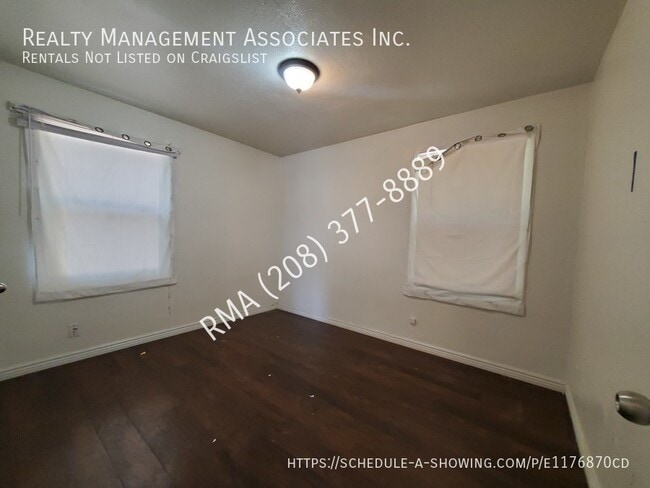 Building Photo - 1004 Paynter Ave