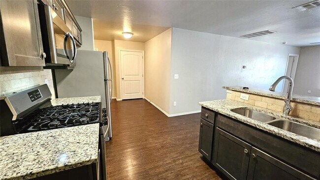 Building Photo - 2173 Buena Vida Ln