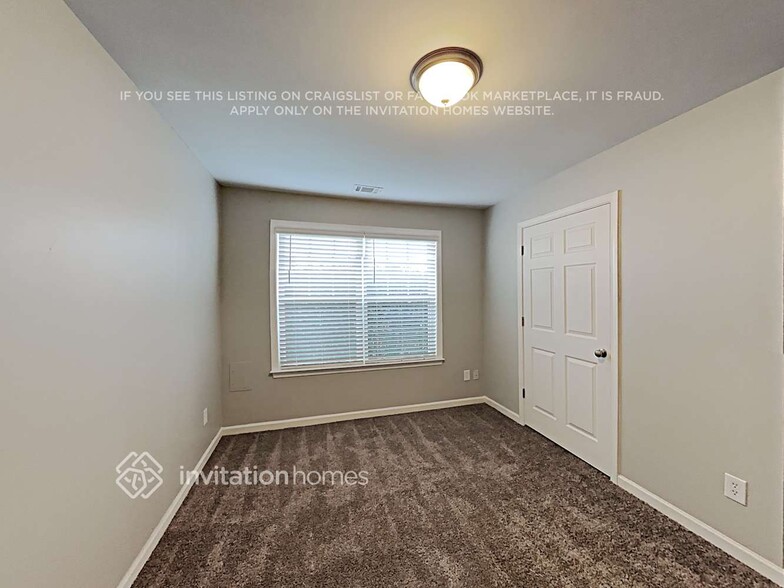Building Photo - 250 Happy Trail