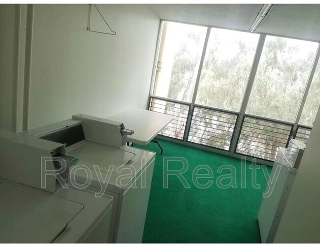 Building Photo - 1600 Wilikina Dr