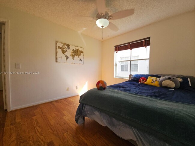 Building Photo - 900 Savannah Falls Dr