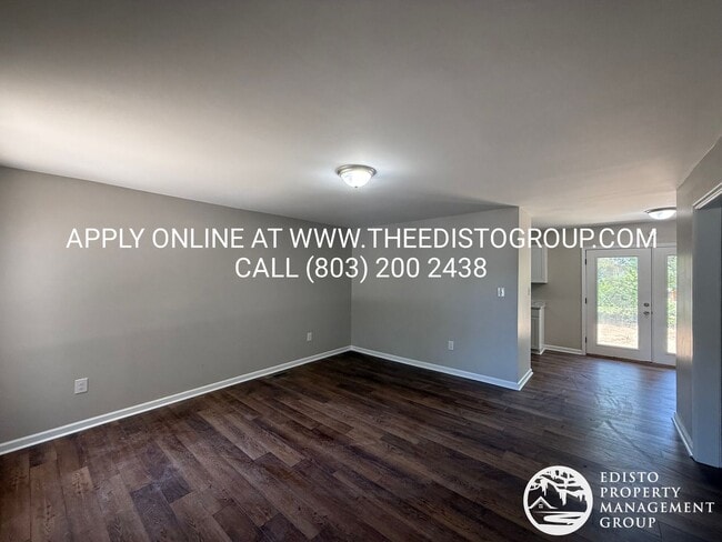 Building Photo - Updated 2BR Home with Large Yard & Carport Near Town