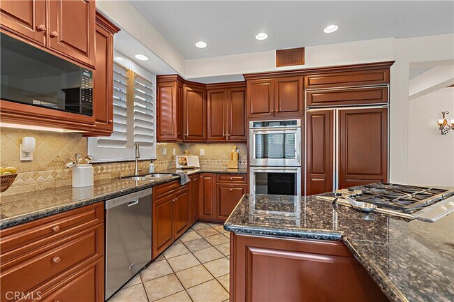 Building Photo - 18731 Stratton Ln