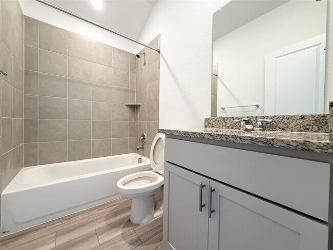 Building Photo - 15409 Flowers Vw