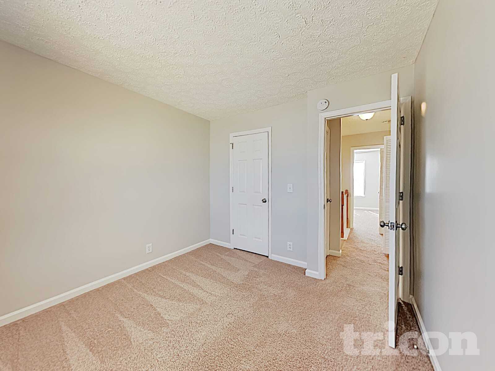 Building Photo - 429 Essex Park Cir