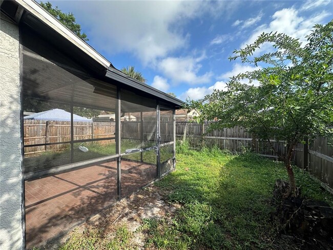 Building Photo - 1000 Dolphin Dr