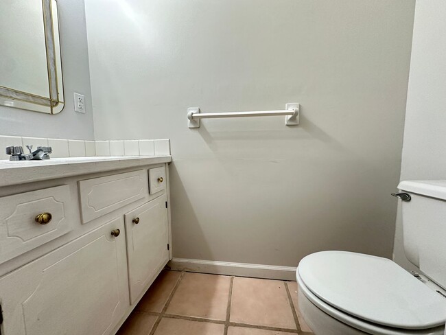 Building Photo - Townhome for rent in Grayson Valley **ACCE...