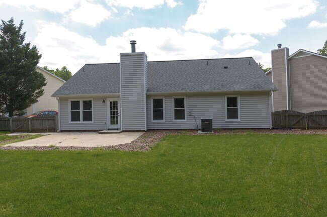 Building Photo - APPLICATIONS PENDING! Maintenance-free 3 b...