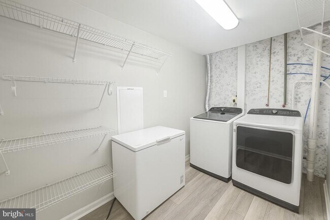 Building Photo - 13820 Rampant Lion Ct