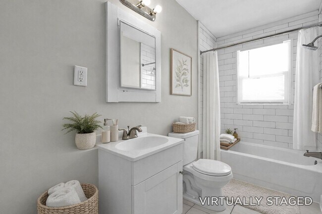 Building Photo - 1576-1578 Arlington Ave