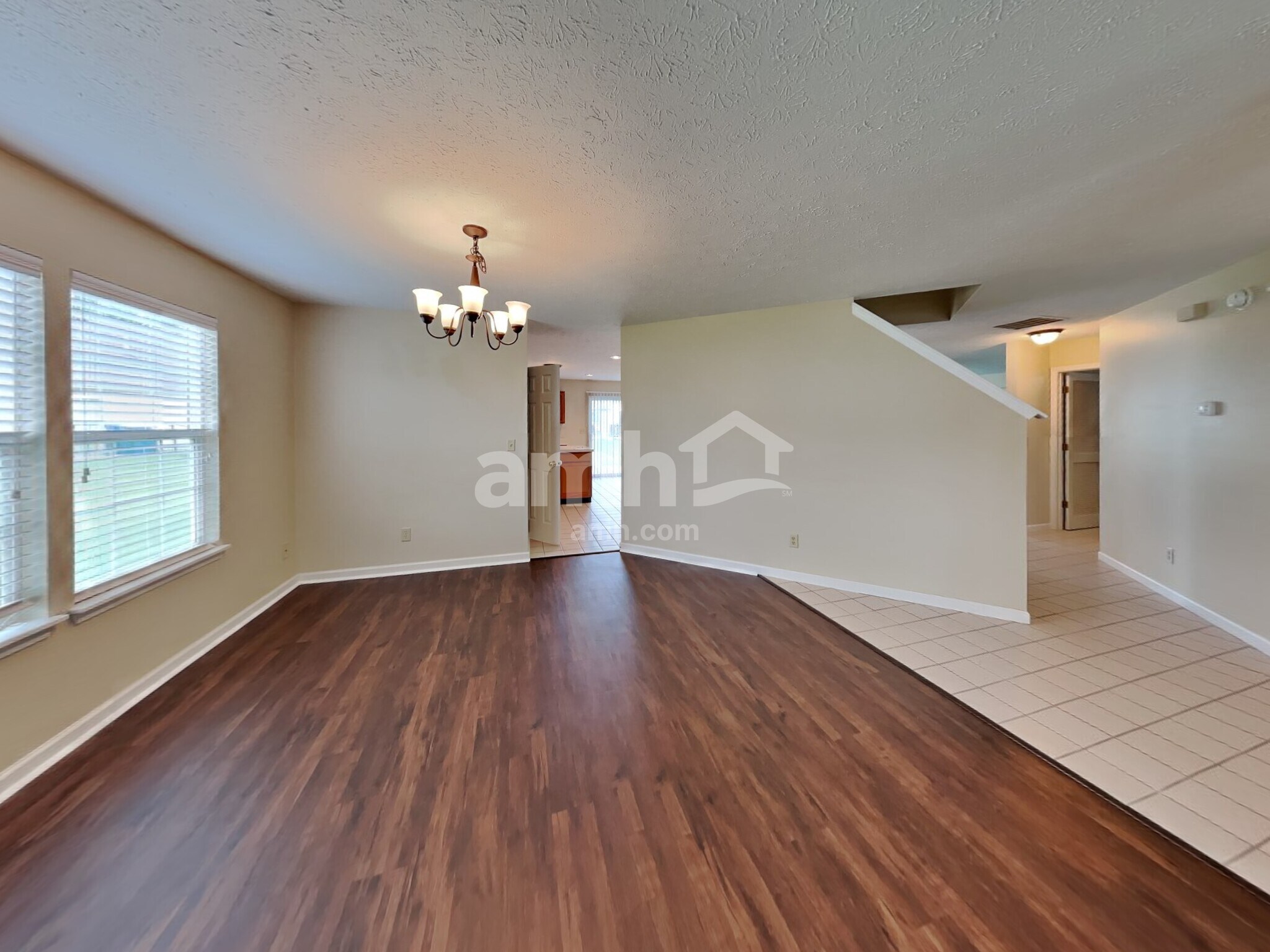 Building Photo - 529 Austrian Way