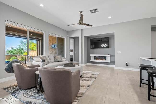 Building Photo - 30668 S Sand Hurst Ln