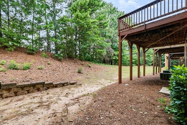 Building Photo - 5716 Pine Oak Dr, Norcross, GA 30092