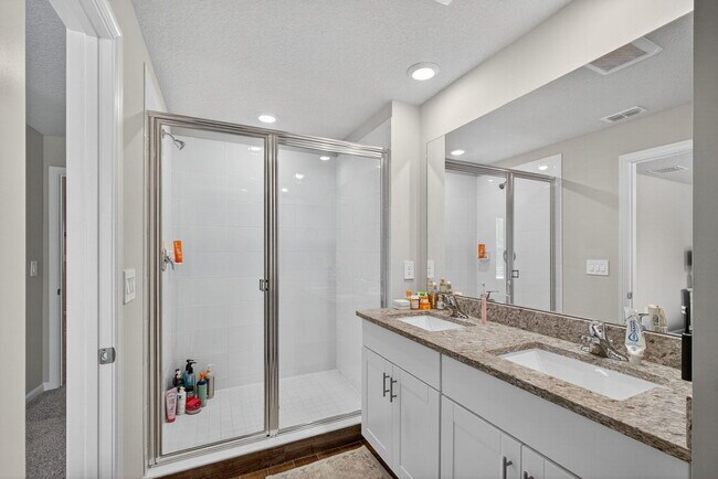 Building Photo - 392 SE Sea Hunt Wy