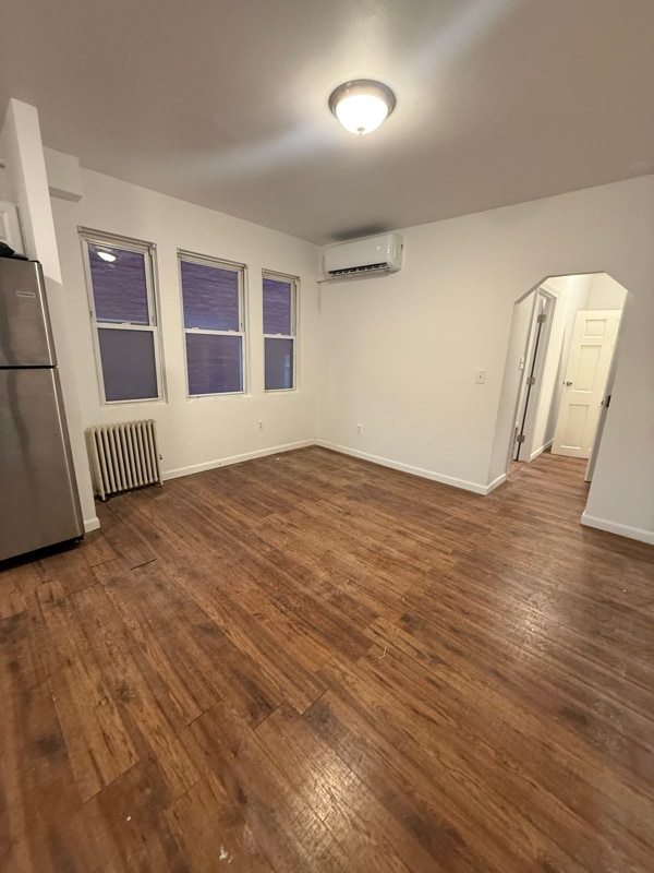 Building Photo - 47-14 Ditmars Blvd