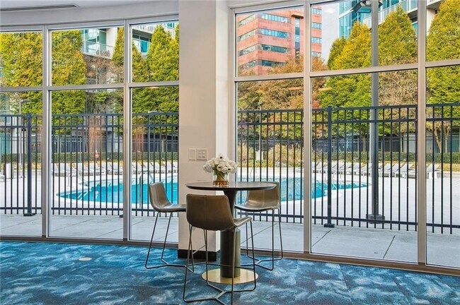 Building Photo - 44 Peachtree Pl NE