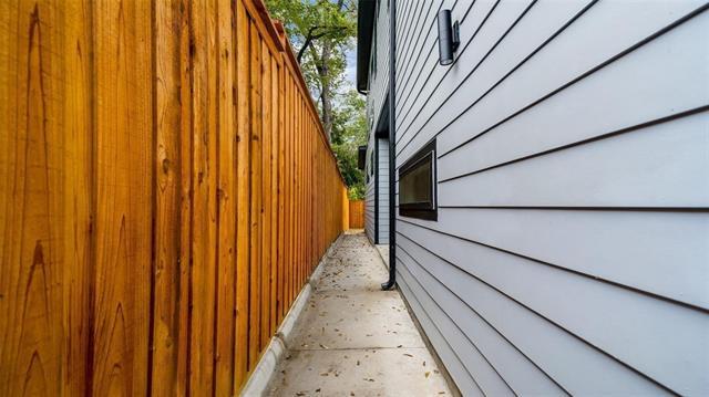 Building Photo - 2318 Arroyo Ave