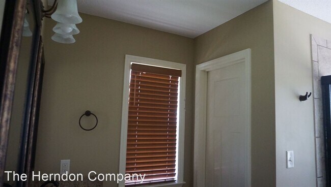 Building Photo - 3 br, 2 bath House - 4013 Glen Laurel Drive N