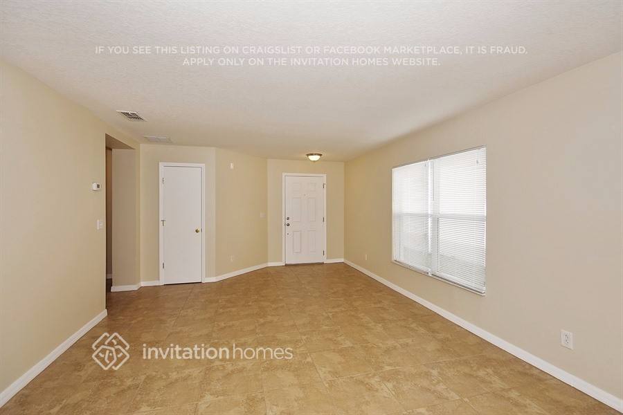 Building Photo - 16951 Sunrise Vista Dr