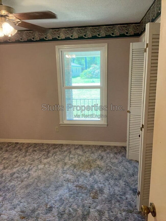 Building Photo - 86 Lamoray Dr