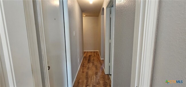 Building Photo - 1024 Sandwell Ct