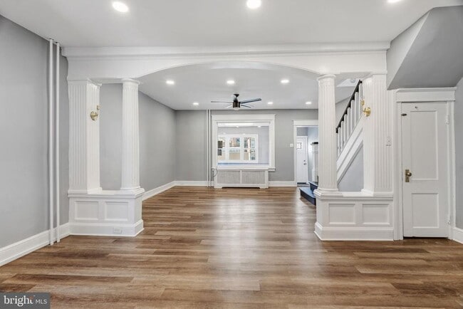 Building Photo - 3045 Weikel St