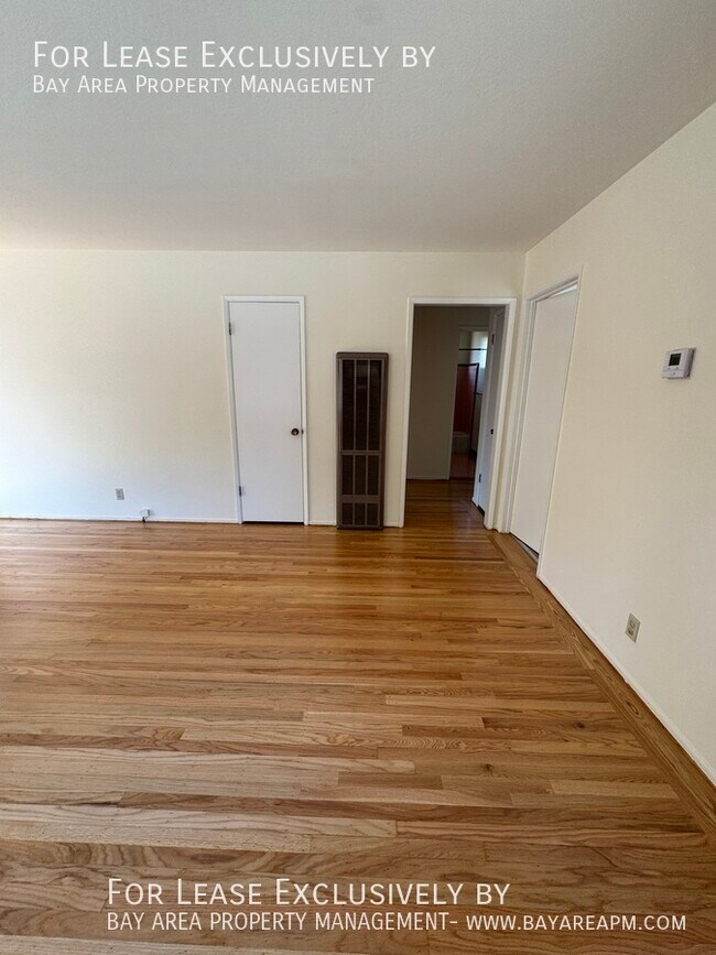 Building Photo - 338 Orchard Ave