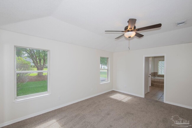 Building Photo - 5490 Oakmont Dr