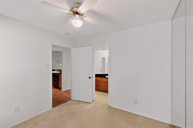 Building Photo - 2205 La Costa Dr