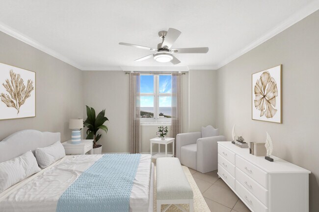 Building Photo - 5049 N Hwy A1A