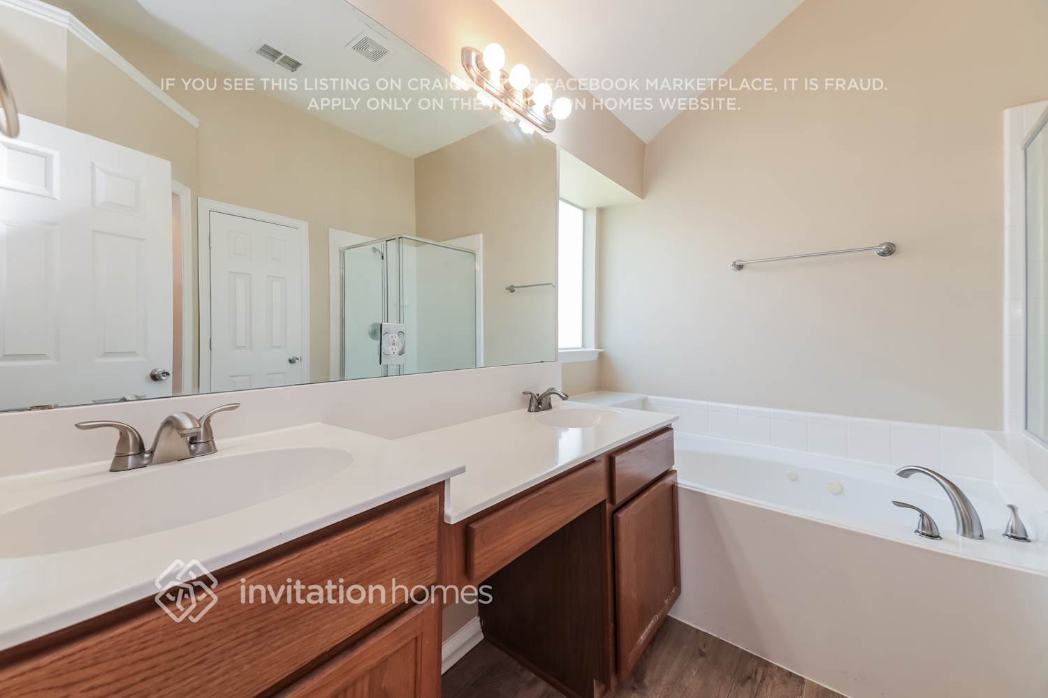 Building Photo - 713 San Antonio Trail
