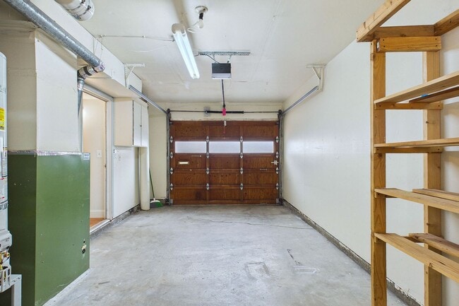 Building Photo - 1333 Regent St