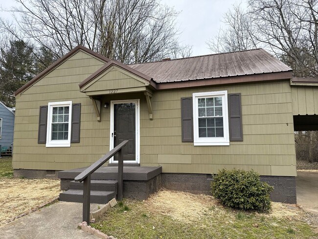 Building Photo - 2 Bedroom Home For Rent Near The Montgomery County Library!