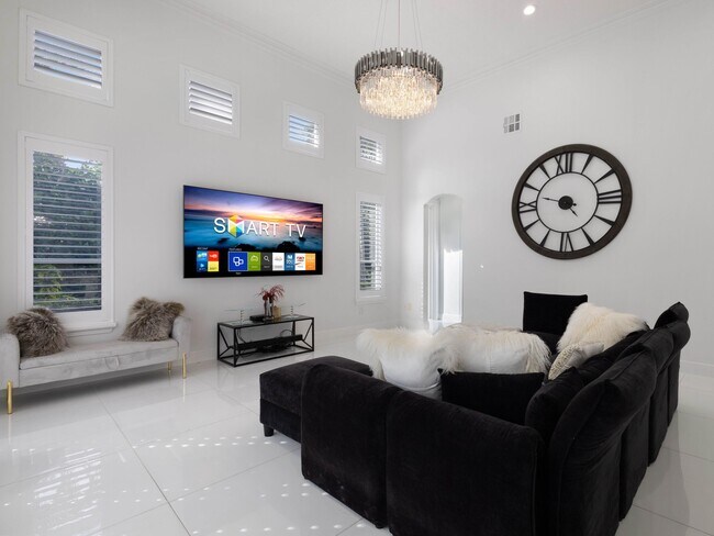 Building Photo - 21713 Marigot Dr