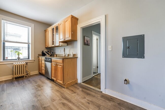 Building Photo - 331 79th St