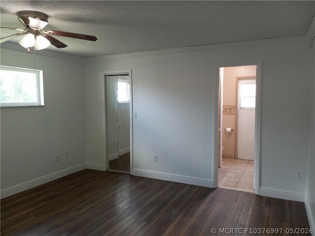 Building Photo - 5151 SW 101st Ave