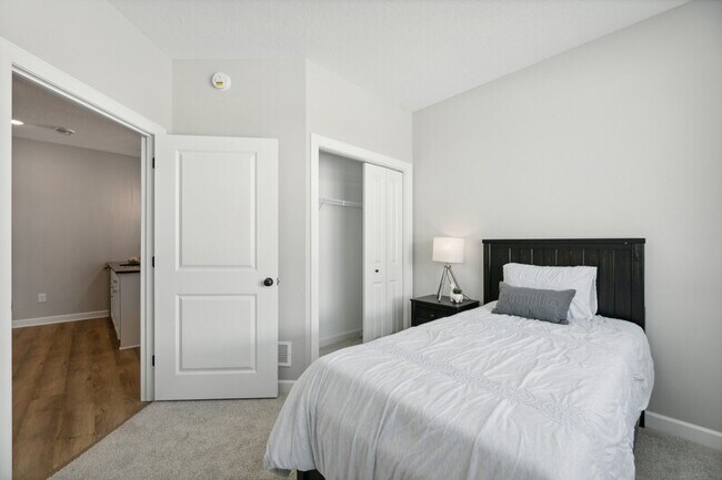 Building Photo - 13153 Berrywood Dr