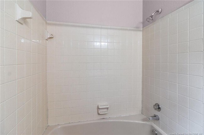 Building Photo - 161 Summerhill Rd