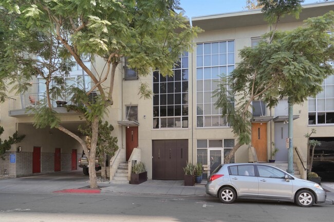 Primary Photo - 1575 Kettner Blvd
